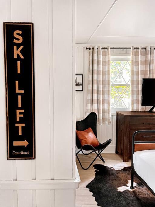 Stylish And Cozy Cabin, Walking Distance To Big Bass Lake Gouldsboro ภายนอก รูปภาพ