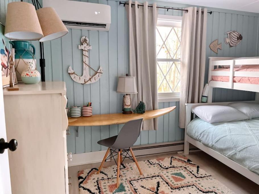 Stylish And Cozy Cabin, Walking Distance To Big Bass Lake Gouldsboro ภายนอก รูปภาพ