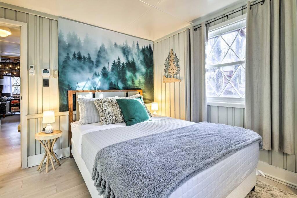 Stylish And Cozy Cabin, Walking Distance To Big Bass Lake Gouldsboro ภายนอก รูปภาพ